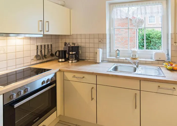 Semesterbostad Strandruhe