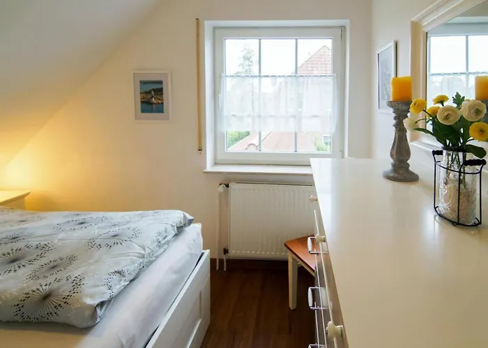 Semesterbostad Strandruhe *