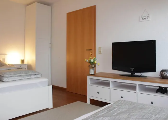 Semesterbostad Strandruhe *